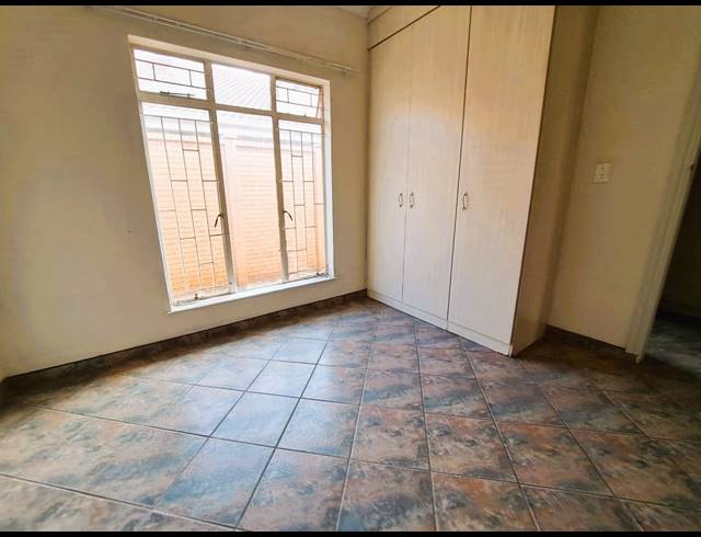 2 BEDROOM TOWNHOUSE FOR SALE IN DUNCANVILLE